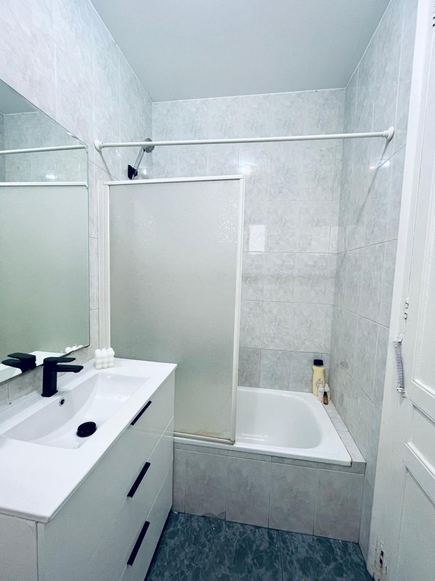 Couette-café Banys Nous 4 *